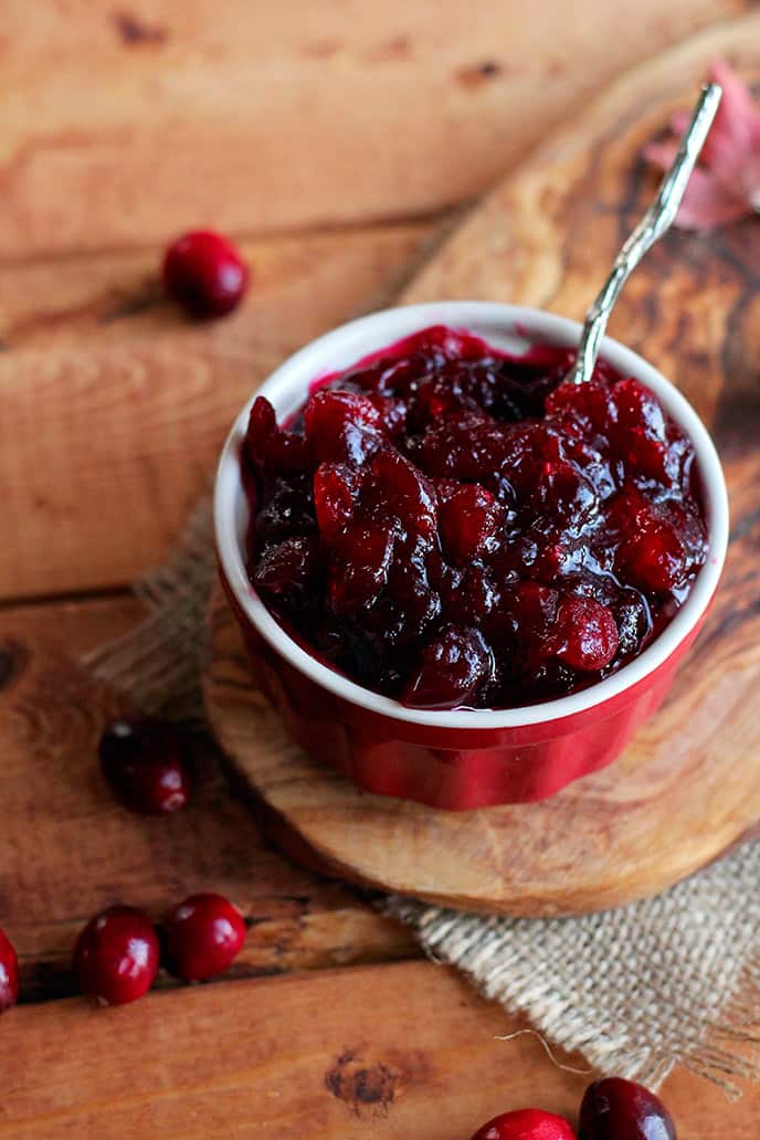 Classic Cranberry Sauce - There's no need to buy canned cranberry sauce with this super easy recipe requiring only 3 ingredients and 10 minutes of active cooking time. - ilovevegan.com