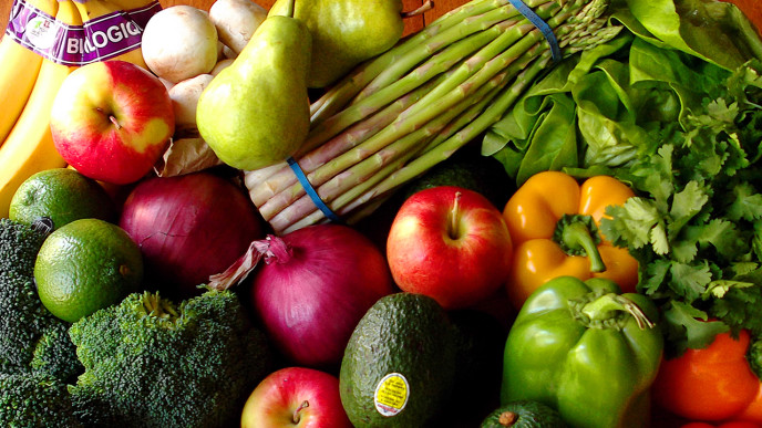 The Basics of Veganism: Transitioning to a Vegan Diet - A guide to adopting a sustainable plant-based diet. | www.ilovevegan.com The Basics of Veganism: Transitioning to a Vegan Diet - A guide to adopting a sustainable plant-based diet. | www.ilovevegan.com